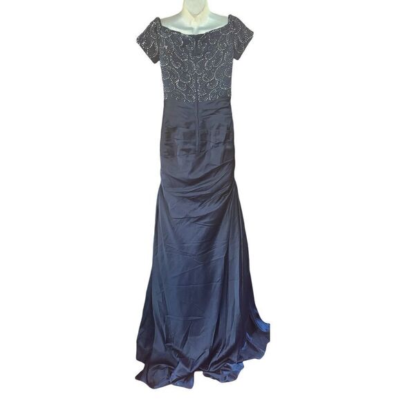 La Femme 25996 - Embellished Pleated Long Dress in Navy NWT Size 0 - Picture 4 of 6